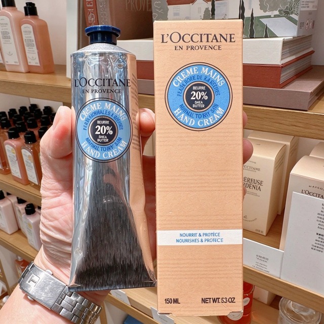【L’Occitane 歐舒丹】暢銷護手霜 乳油木護手霜150ml 櫻花/杏仁/玫瑰護手霜 美白滋潤護手霜 亮香氛護手霜(世界暢銷明星商品/保濕) 【L’Occitane 歐舒丹】暢銷護手霜 乳油木護手霜150ml 櫻花/杏仁/玫瑰護手霜 美白滋潤護手霜 亮香氛護手霜(世界暢銷明星商品/保濕)
