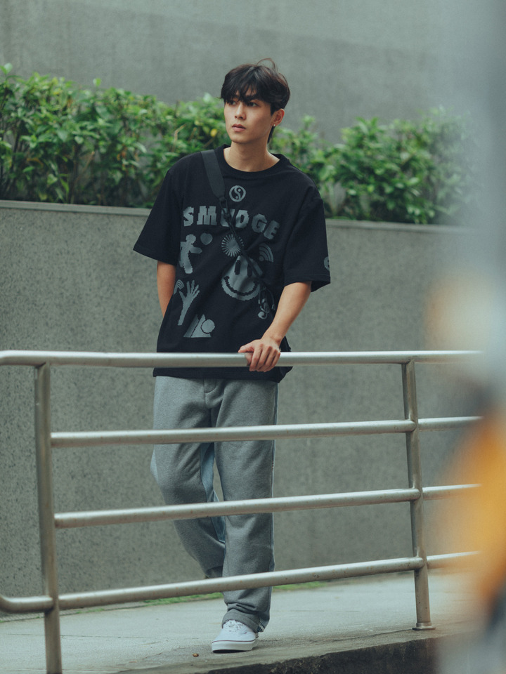 SMG ARMY 穿搭特輯/2023 SS - Glitch Print Tee