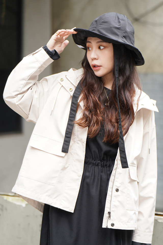 SMG ARMY 穿搭特輯/2023 SS - WMNS Waterproof Jacket(Khaki/Navy)