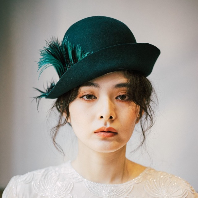 小頭美女限定-雙色羽毛仕女帽