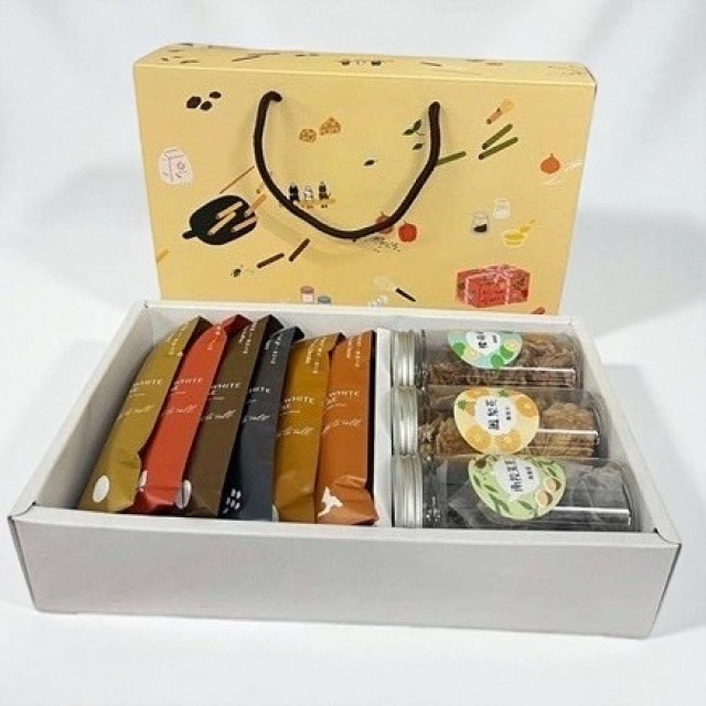 預購 親愛愛樂禮盒(檸檬乾+芒果乾+烏龍茶包+蛋捲)  預購 5月11寄送，5月8日 晚上7:00結單