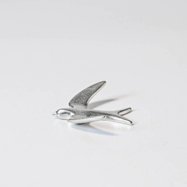 【現貨｜日本製】燕三條 Bird Things 燕子造型金屬筷架｜質感銀