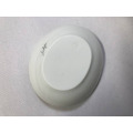 日本製的美濃燒 morn for cuculi 系列，白瓷小鳥豆皿，商品底部展示照片