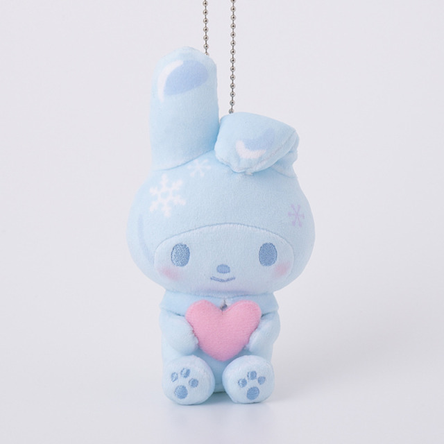 【現貨】三麗鷗 x KTS 聯名 美樂蒂 50 週年限定｜My Melody Girly Pop Heart 軟綿絨毛吊飾 - 雪花 ｜ 毛帽款