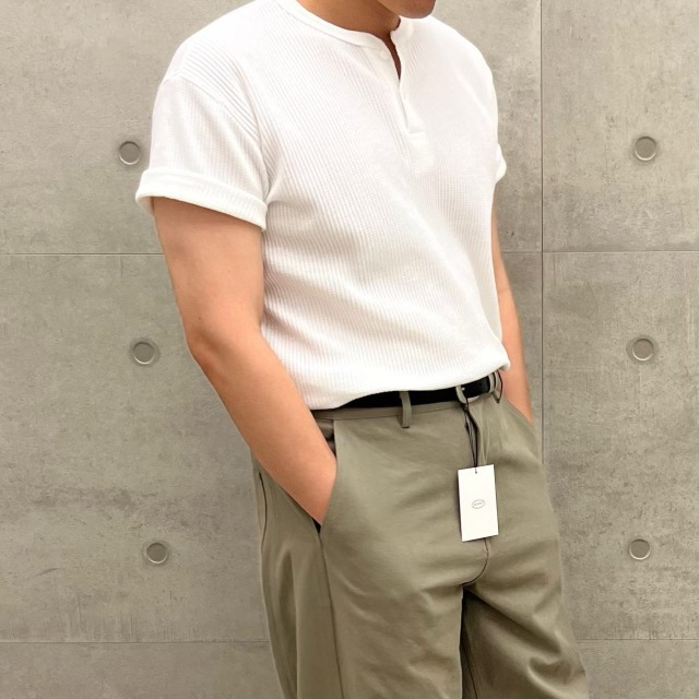 韓國男裝-輕熟感華夫格挺感亨利領上衣