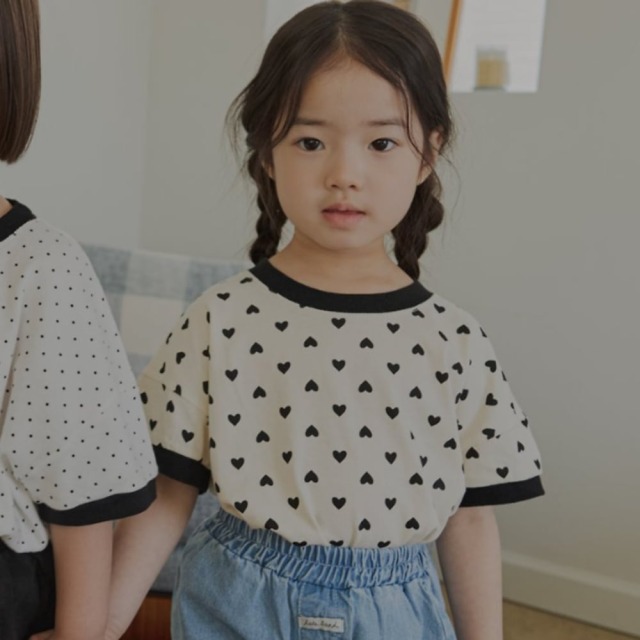 [75-120cm] 俏皮感黑白撞色領口愛心與波點短袖T恤 #Delphinus海豚座