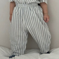 [bebe] 舒爽透氣經典條紋鬆緊束口燈籠長褲 #Delphinus海豚座
