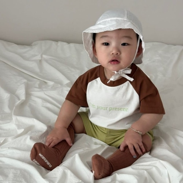 [bebe] 撞色連袖文字印花休閒短袖T恤 #Delphinus海豚座