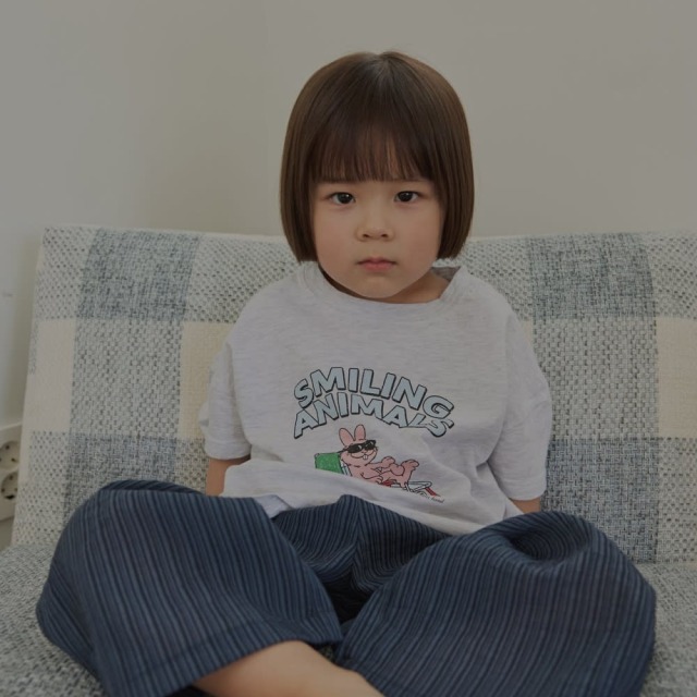 [75-120cm] 美式休閒墨鏡兔子度假印花短袖T恤 #Delphinus海豚座