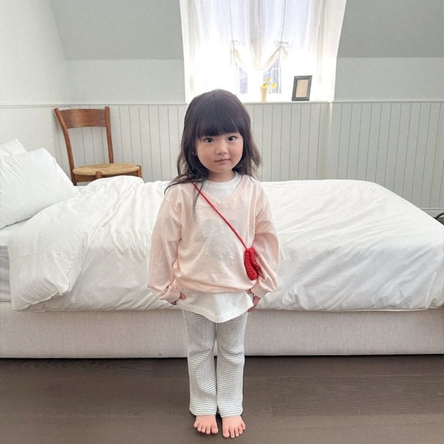 [85-130cm] 簡約柔軟純色V領長袖T恤 #Taurus金牛座