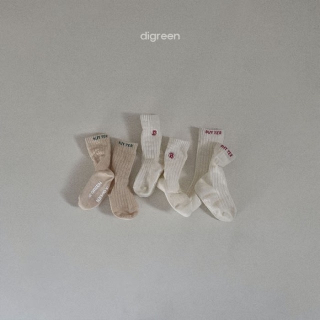 [85-130cm] 美式復古字母刺繡中筒襪 #Taurus金牛座