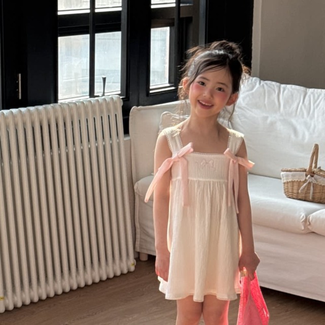 [80-130cm] 浪漫蝴蝶結肩帶泡泡棉洋裝 #Cygnus天鵝座