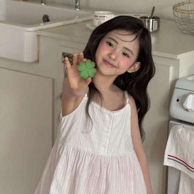 [80-130cm] 質感細條紋排扣吊帶澎澎上衣 #Cygnus天鵝座 (大童)