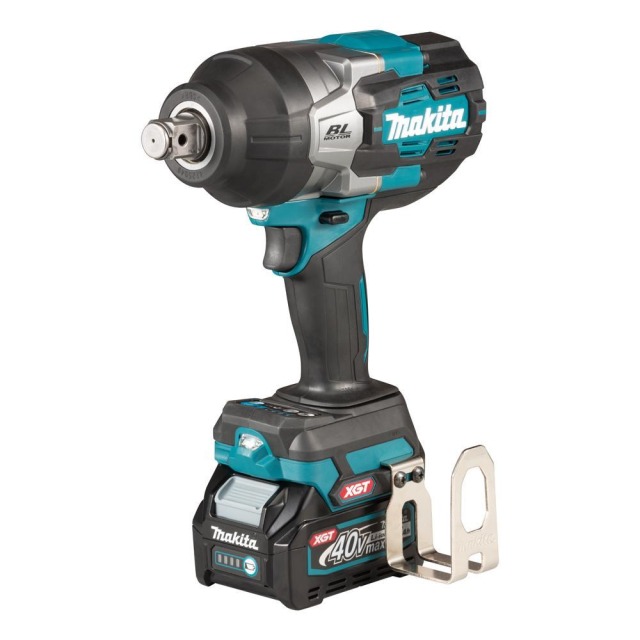 MAKITA 牧田 40V充電式無刷6分套筒板手 2.5Ah雙電組 產品規格表
工作能力	傳動螺桿：19mm
打擊數ipm	最強0-2,500/ 硬0-2,400/中0-2,200/軟0-1,900
回轉數rpm	最強0-1,800/ 硬0-1,400/中0-1,150/軟0-950
扭力N.m	1,800 (以 M30 緊固 6 秒)
尺寸(長x寬x高)	搭配BL4040：217x94x303mm
重量	3.9-4.2kg TW001GD201