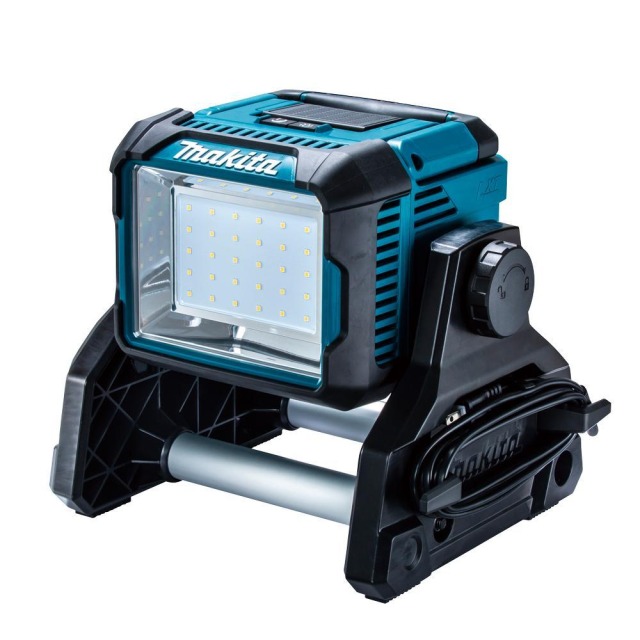 MAKITA 牧田 18V 14.4V充電式LED工作照明燈 空機 產品規格表
工作能力	18V電池使用時間：BL1860B -  高 3.0 小時 / 中 7.0 小時 / 低 13 小時BL1850B -  高 2.7 小時 / 中 5.5 小時 / 低 11 小時BL1840B -  高 2.1 小時 / 中 4.5 小時 / 低 9.0 小時BL1830B -  高 1.5 小時 / 中 3.0 小時 / 低 6.5 小時BL1820B -  高 1.1 小時 / 中 2.4 小時 / 低 4.5