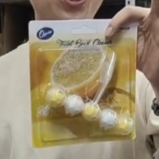 92標 馬桶清潔掛球（有5顆）