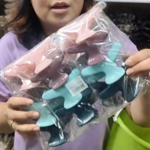 52標 小鯊魚夾4支