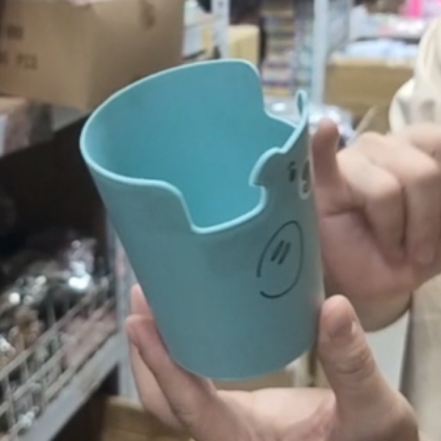 66標 熊主題筆筒3入