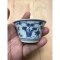 清代民窯青花花卉紋杯｜蘇富比金甌船貨標籤68932｜【海撈瓷珍品】清代青花花口杯｜蘇富比Sotheby's金甌船貨拍賣品-11