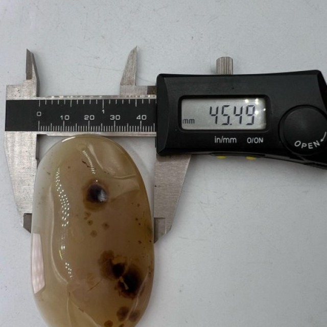 老大爺老貨蜜糖黃玉髓原礦墜飾 照片為實物