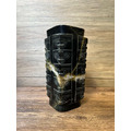 【古玩雅藏】大尺寸 仿古墨玉/黑青玉 玉琮擺件 (約17.5cm) 良渚文化 獸面紋 內圓外方 天圓地方風水鎮宅附天然石紋-7