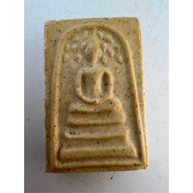 瓦拉康寺 菩提葉崇迪 照片為實物 附原廟盒 佛曆請對照廟盒上 可透過手機翻譯app核實