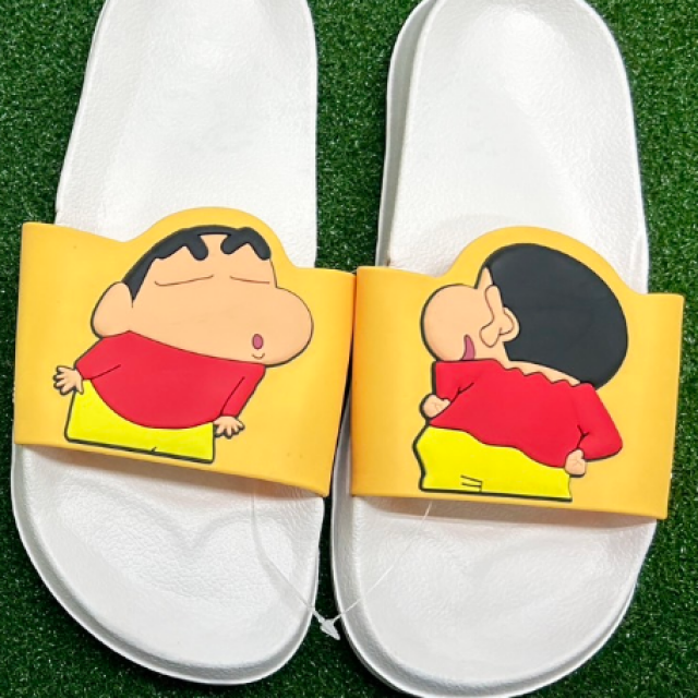 KR/ing#蠟筆小新#黃白色：拖鞋/室內鞋(約25cm)。