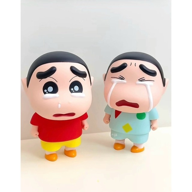 哭哭小新公仔