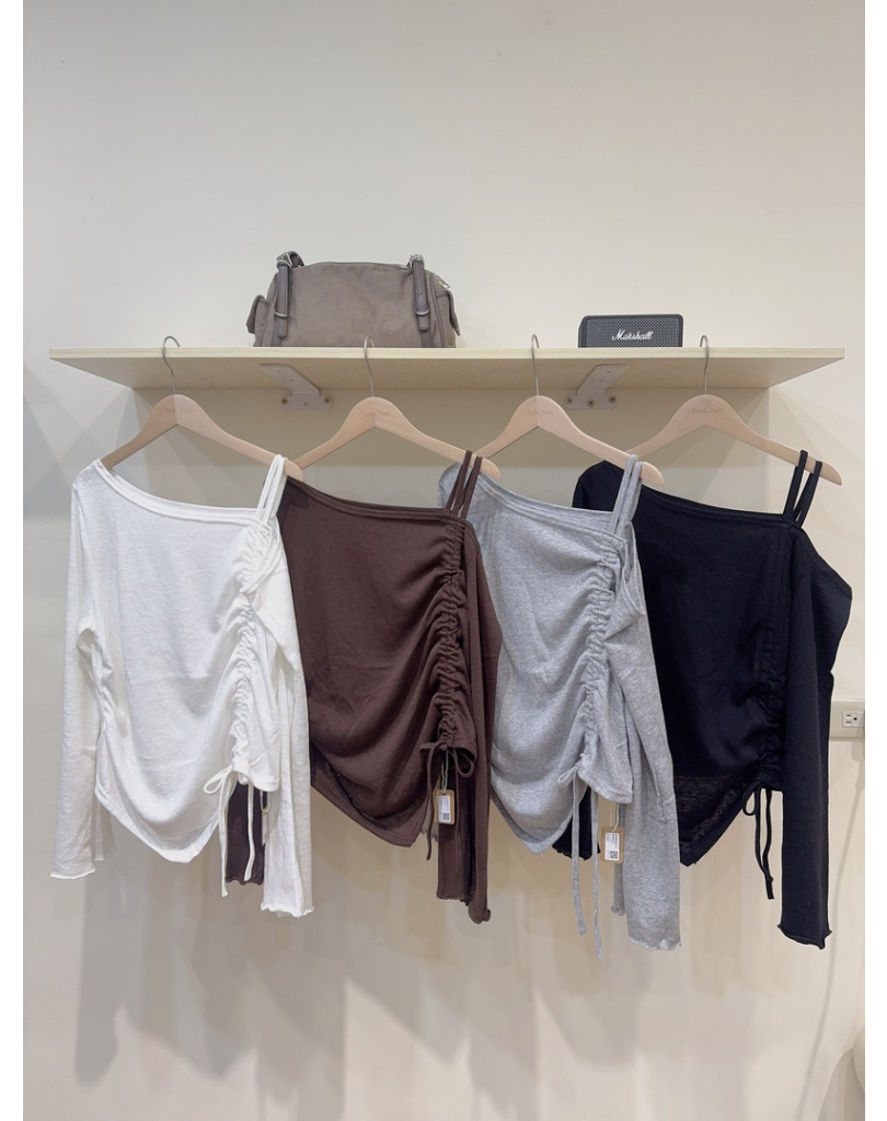側抓皺斜肩竹節棉上衣